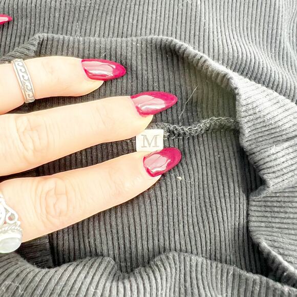 Urban Outfitters Black Turtleneck Ribbed Long Sleeve M - Picture 4 of 5